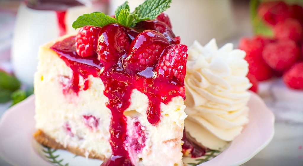 Lemon Raspberry Cream Cheesecake