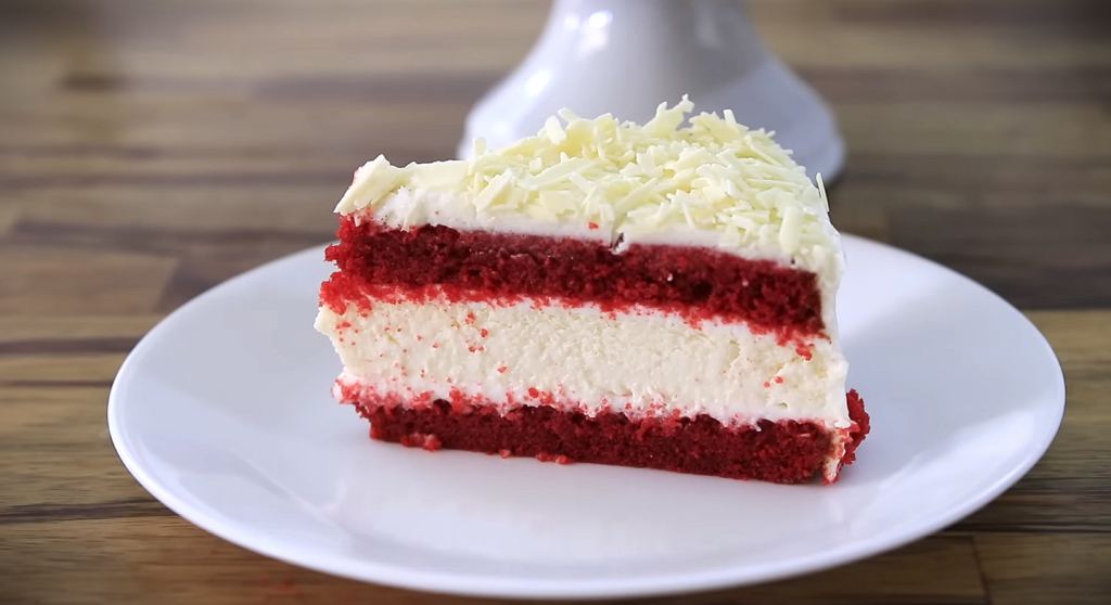 Ultimate Red Velvet Cake Cheesecake