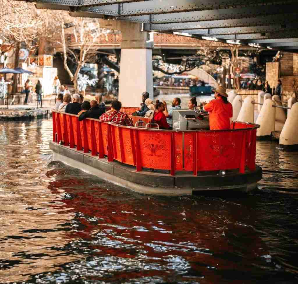 Do a Dinner Cruise