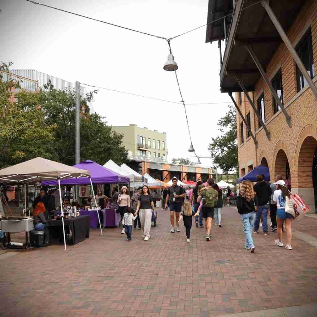 Visit The Pearl Farmers Market