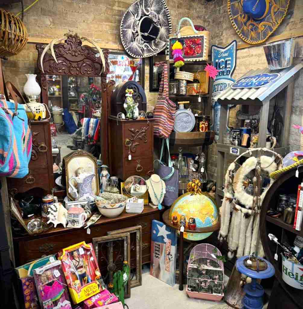 Downtown Antique Mall Café
