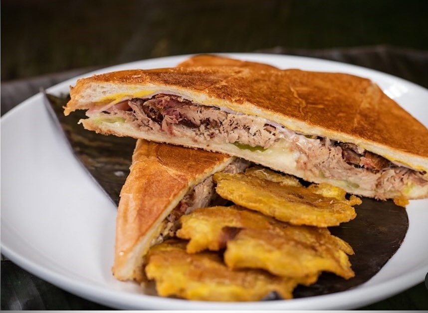 Luna Rosa Puerto Rican Grill Y Tapas