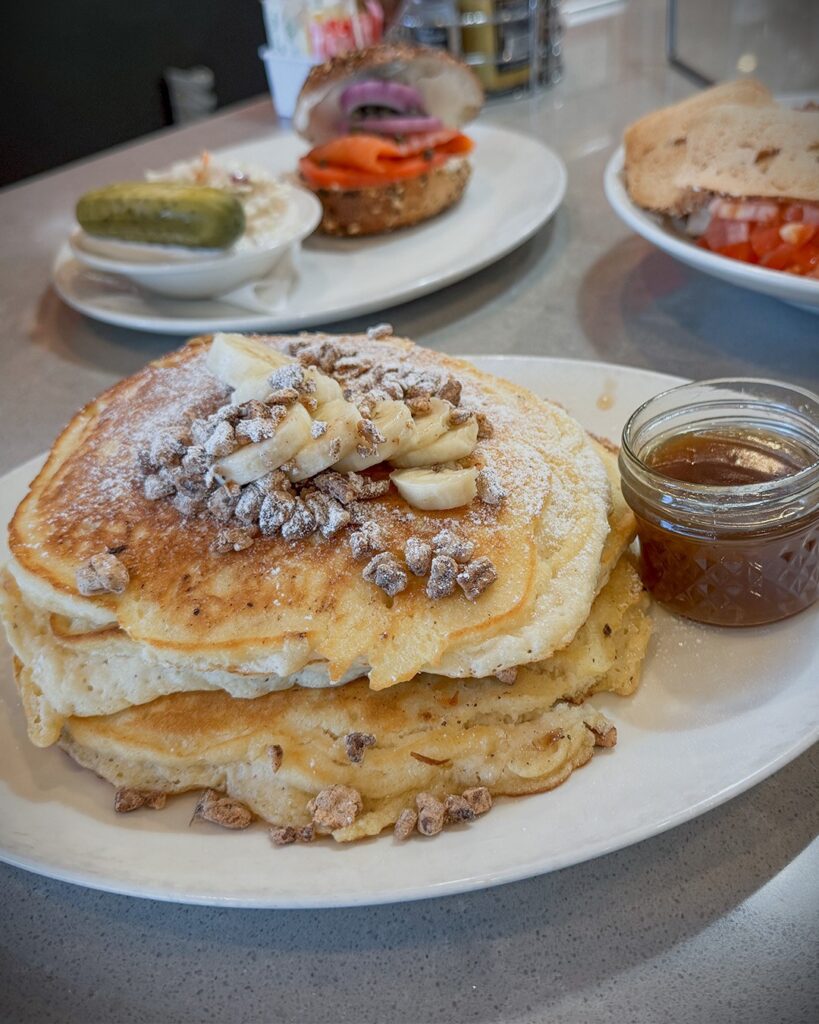 Max & Louie’s New York Diner