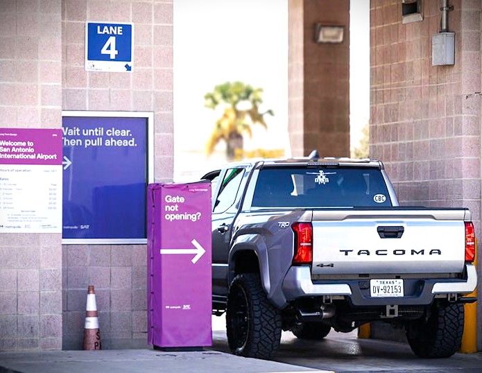 San Antonio International Airport Parking